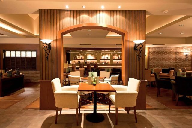 Limak Arcadia Sport Resort bar