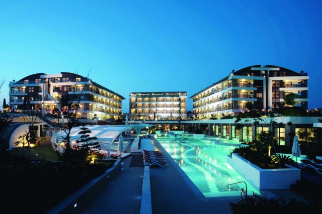 Blue Side Resort 5*